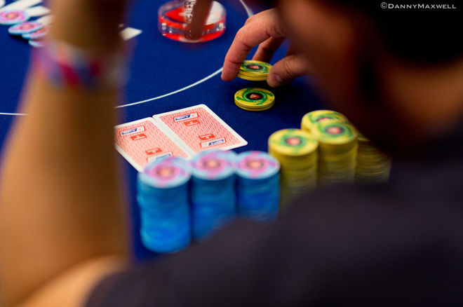 10 Hold'em Tips: Playing Weak Aces