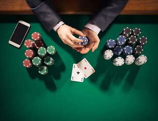 jogar poker online valendo dinheiro